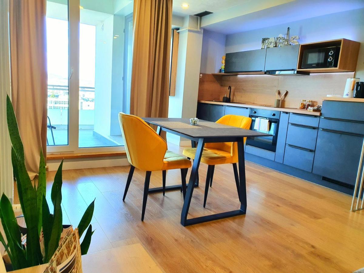Eriss Studio Suite - Ozone Building Apartment Cluj-Napoca Extérieur photo